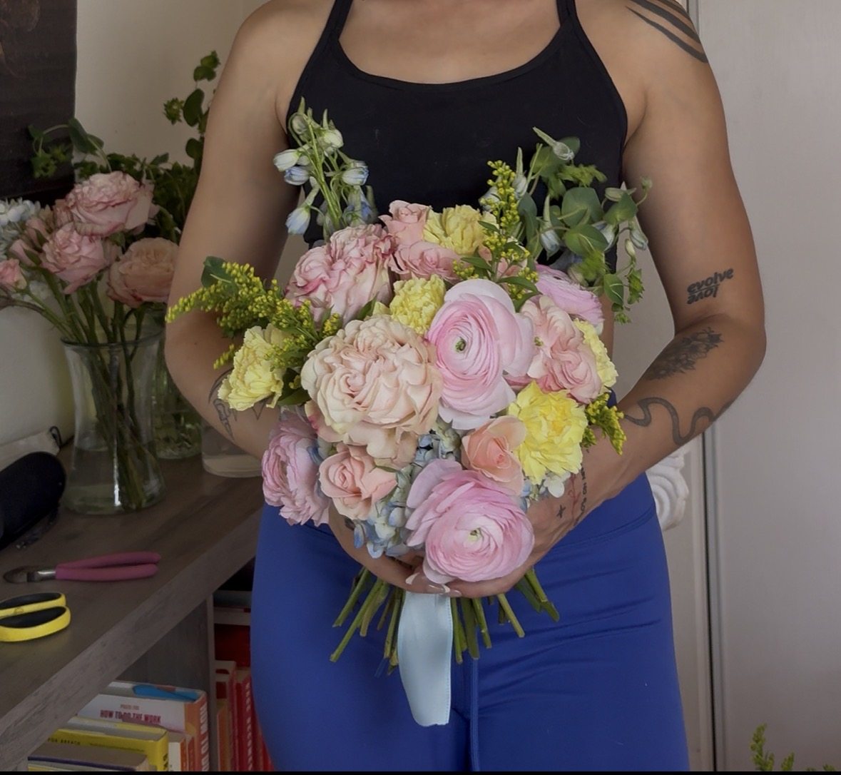 Original pastel bouquet with ranunculus and roses